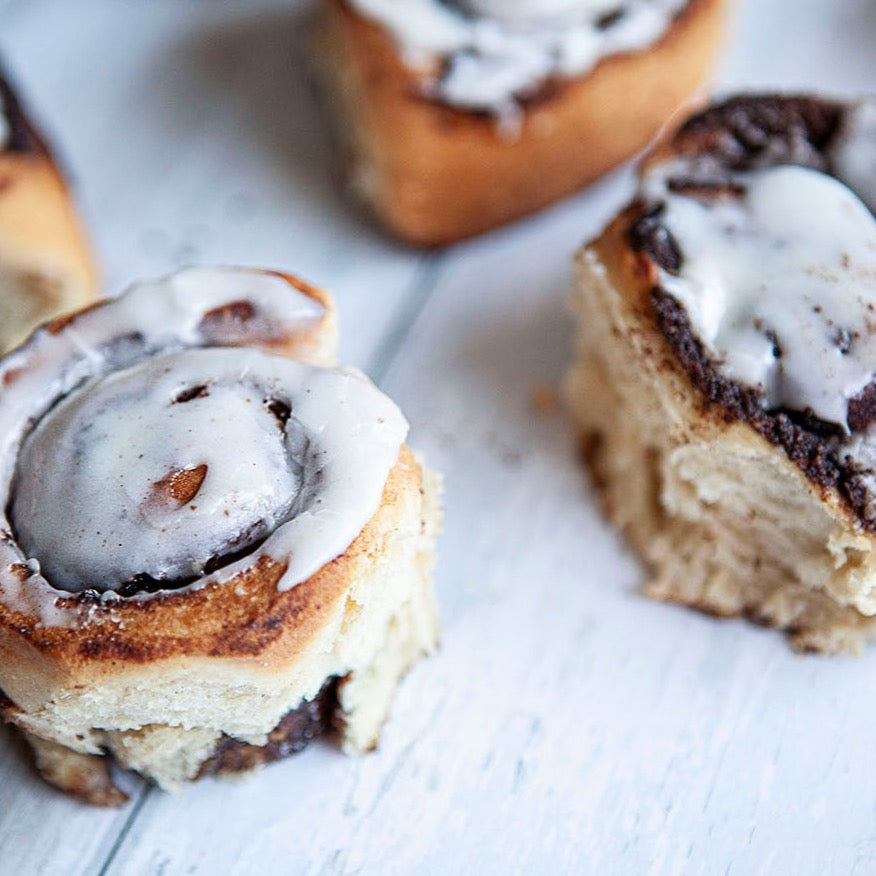 Cinnamon Roll Baking Kit - Mon Dessert